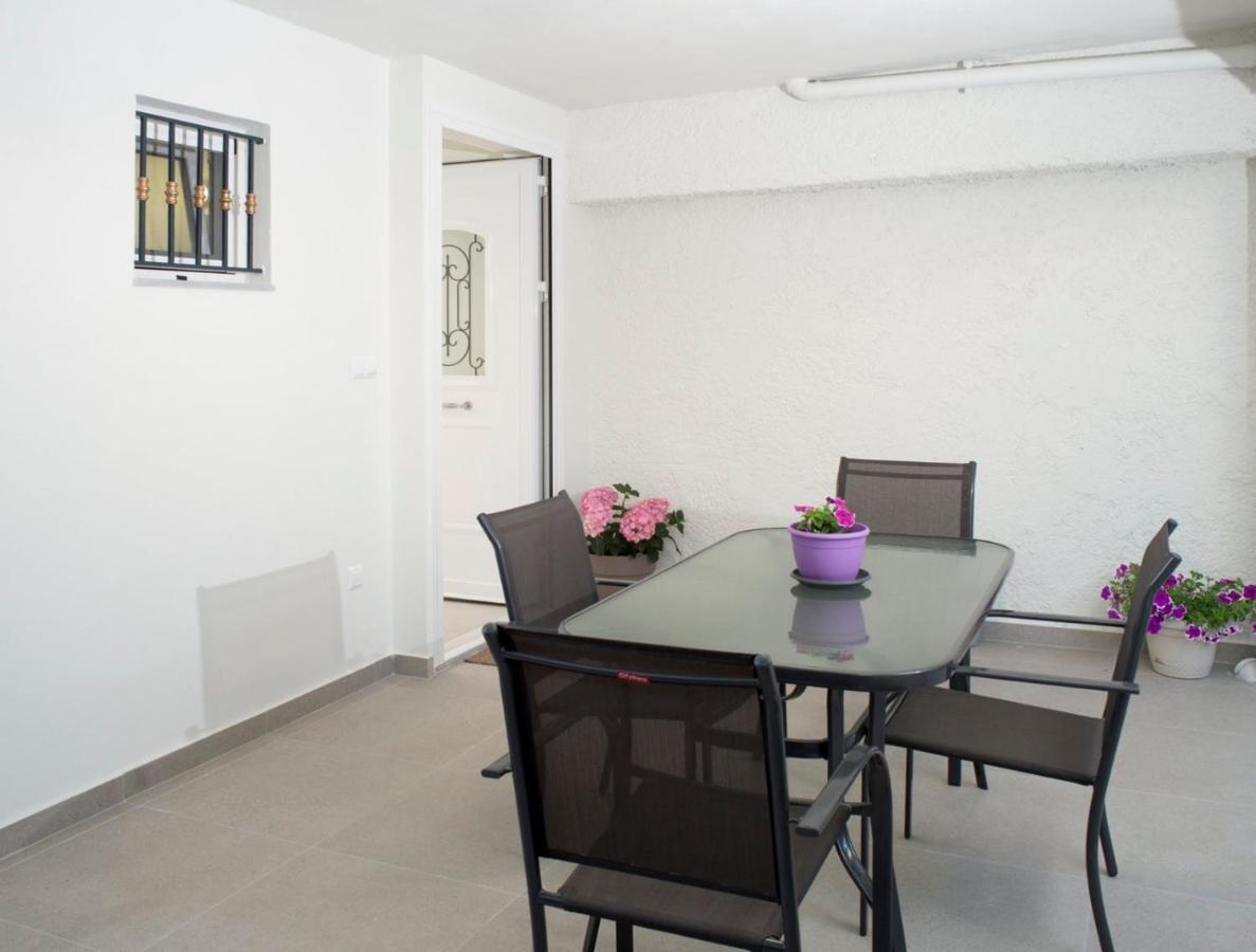 Apartamento G&K House Garden Messíni Exterior foto
